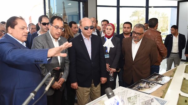 رئيس الوزراء ورجل الأعمال محمد أبو العينين