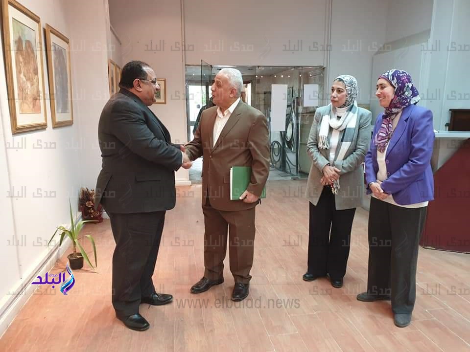 معرض الدكتور عبد الخالق حسين معرض الدكتور عبد الخالق حسين