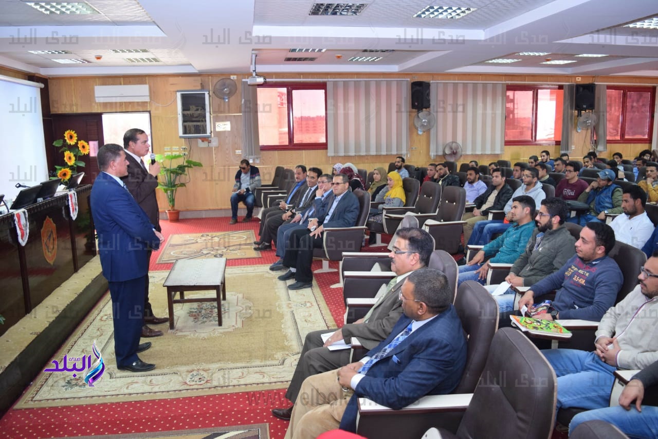 هندسة سوهاج تنظم ندوة طلابية عن المخاطر الصحية للتدخين هندسة سوهاج تنظم ندوة طلابية عن المخاطر الصحية للتدخين