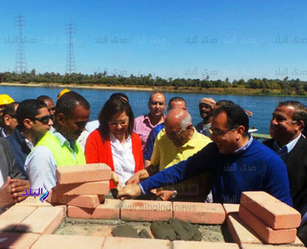 رئيس الوزراء في اسوان 