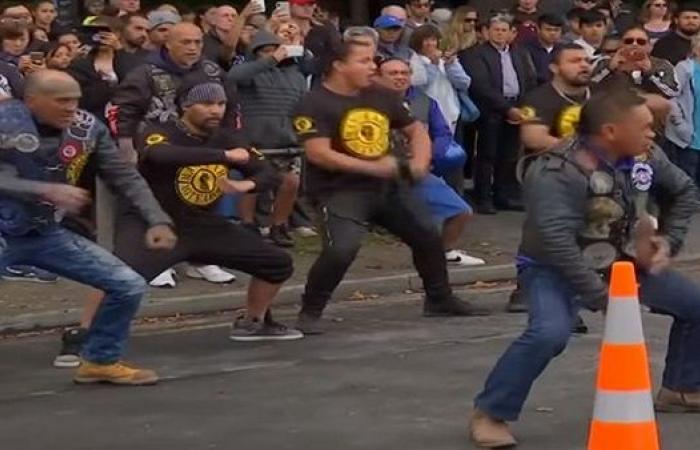 نيوزيلنديون يؤدون رقصة الحرب حدادا على ضحايا كرايست تشيرش