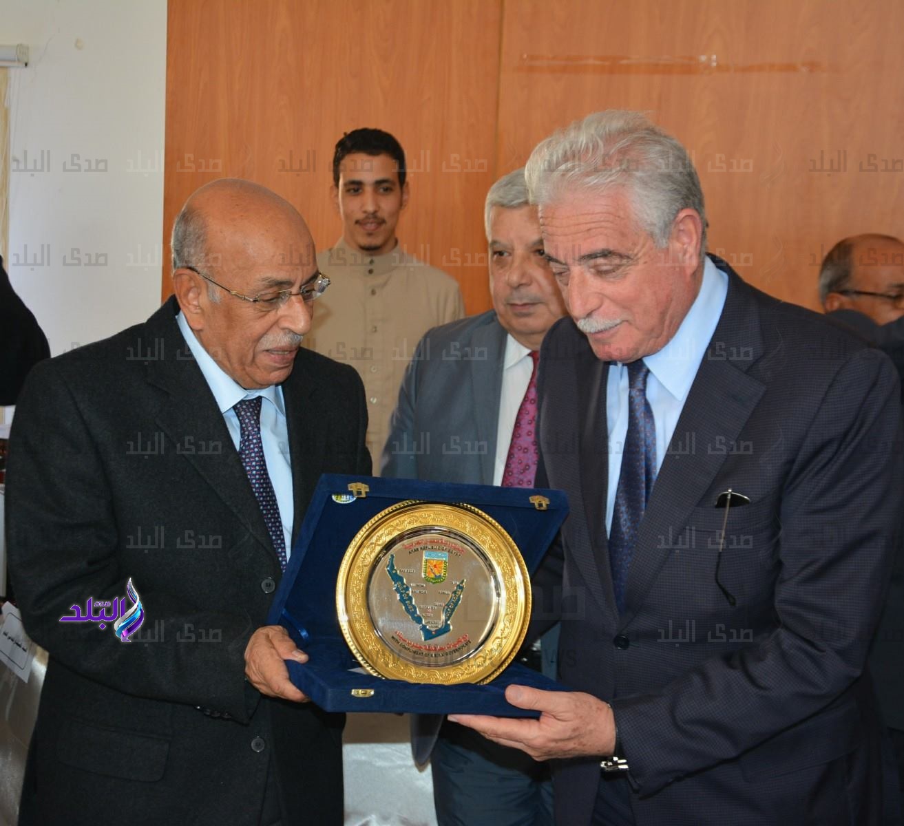 الدكتور مفيد شهاب أستاذ القانون الدولى