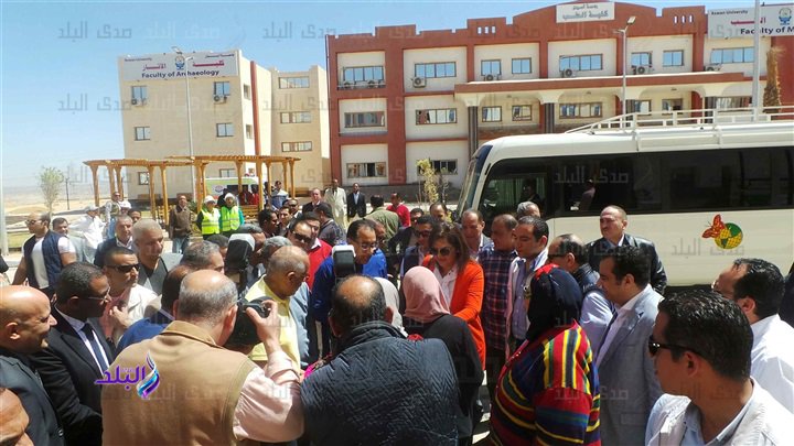 رئيس الوزراء يتفقد الحرم الجديد لجامعة أسوان 