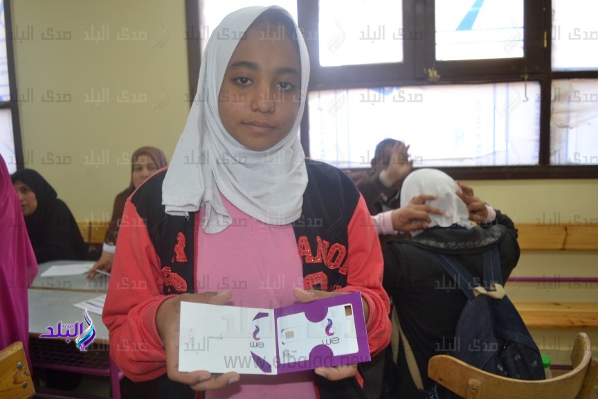 تسليم تابلت اولى ثانوي بالمدارس