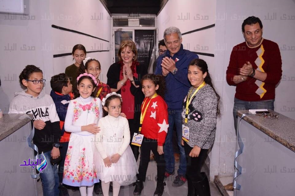 السادات والصاوي يفتتحان معرض الفائزين بمسابقة ياسمين السمرة