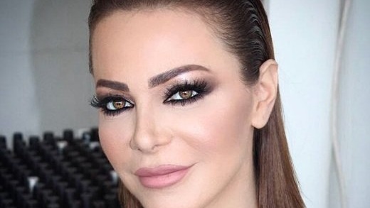 الفنانة سوزان نجم الدين الفنانة سوزان نجم الدين