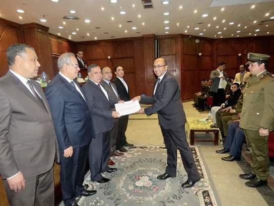 مدير أمن أسيوط يكرم عددًا من رجال الشرطة