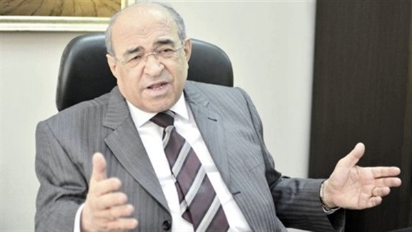 مصطفى الفقي 