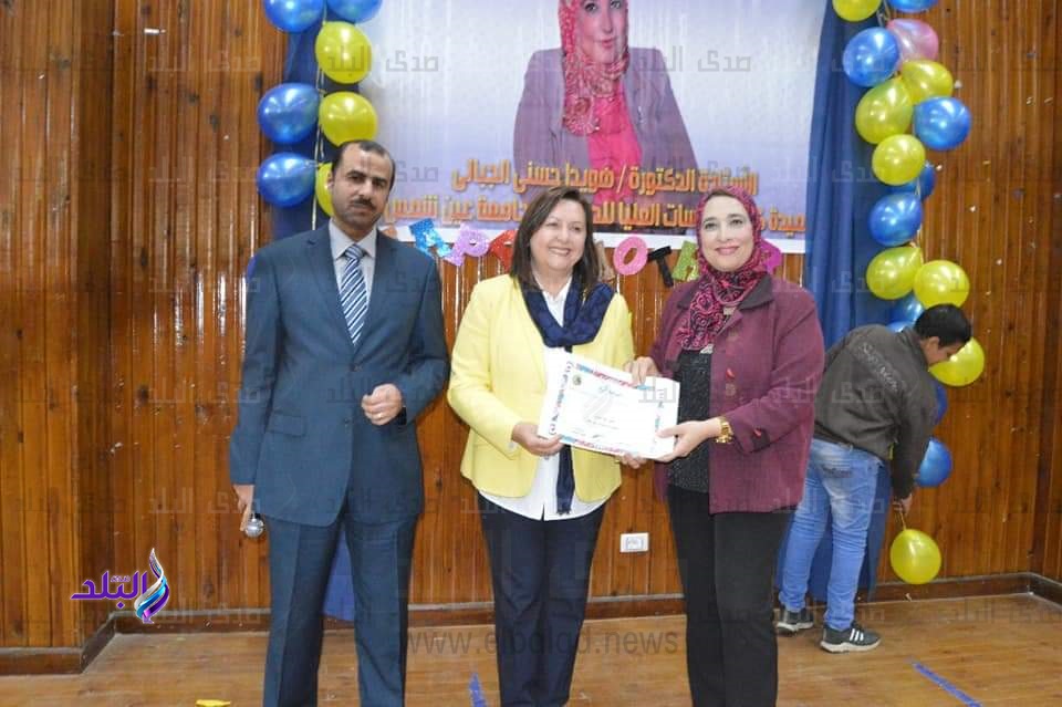 كلية الدراسات العليا للطفولة بعين شمس تحتفل بالأم المثالية