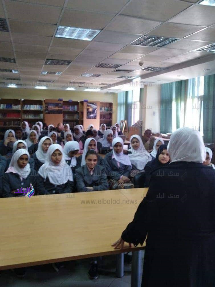 ثقافة سوهاج تناقش دور المرأة في عصر الديمقراطية