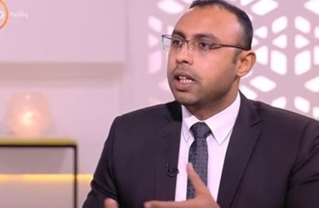 علي الإدريسي، خبير الاقتصاد