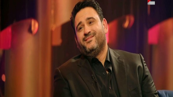 أكرم حسني
