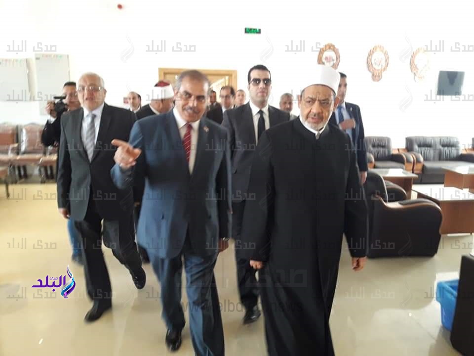 الإمام الأكبر في زيارة مفاجئة لجامعة الأزهر 