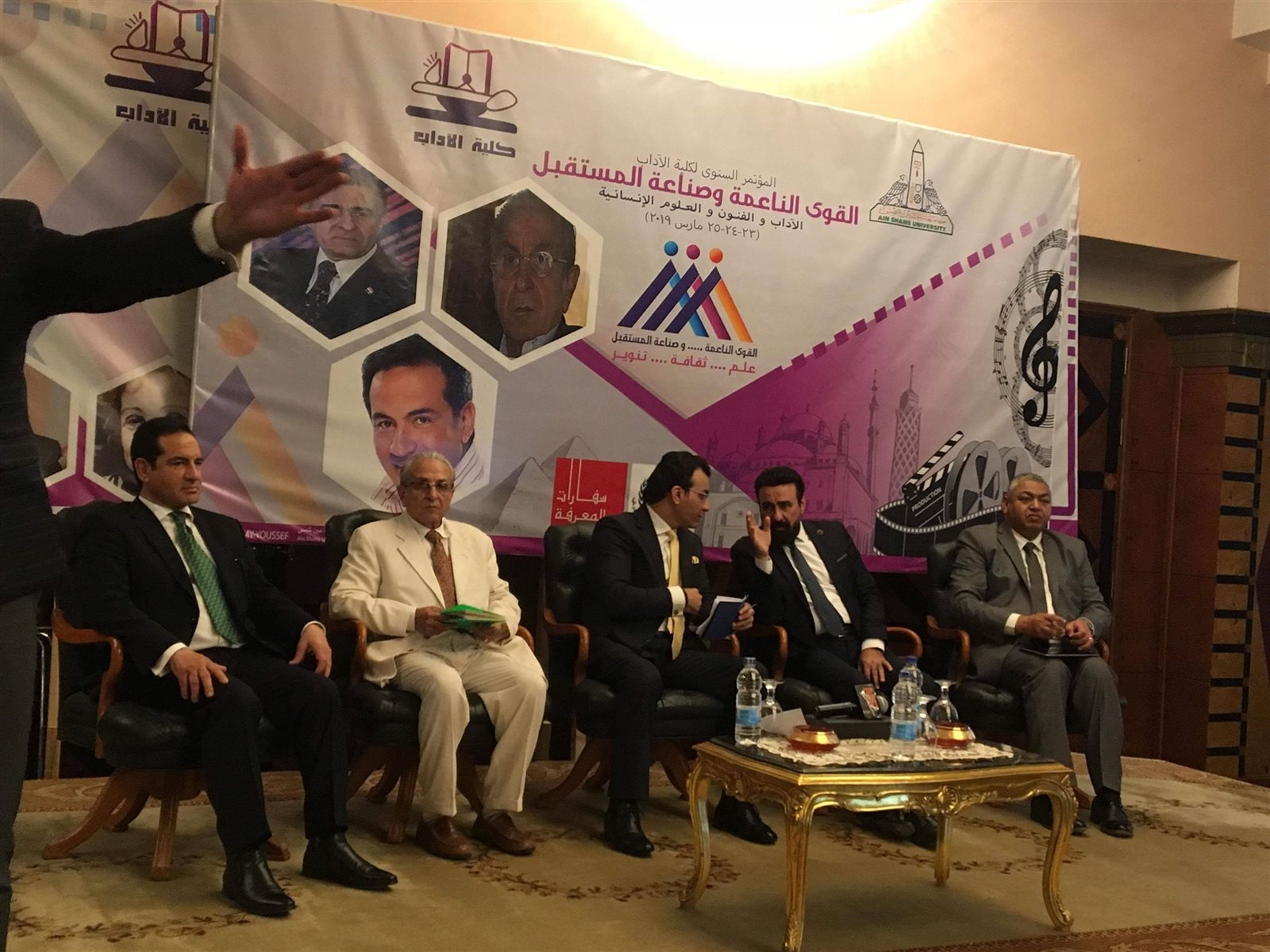 الفنان طارق الدسوقي