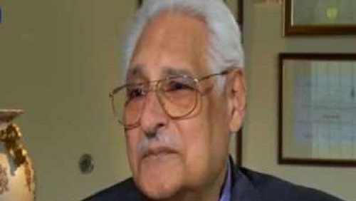 عبدالهادى قنديل وزير البترول الأسبق