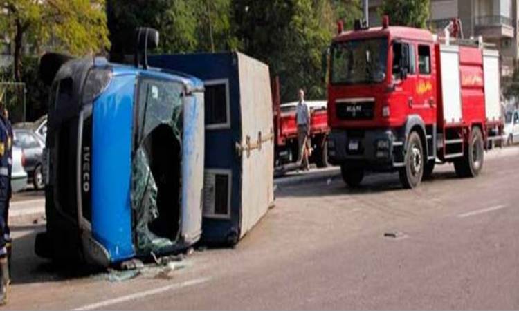 انقلاب سيارة شرطة انقلاب سيارة شرطة