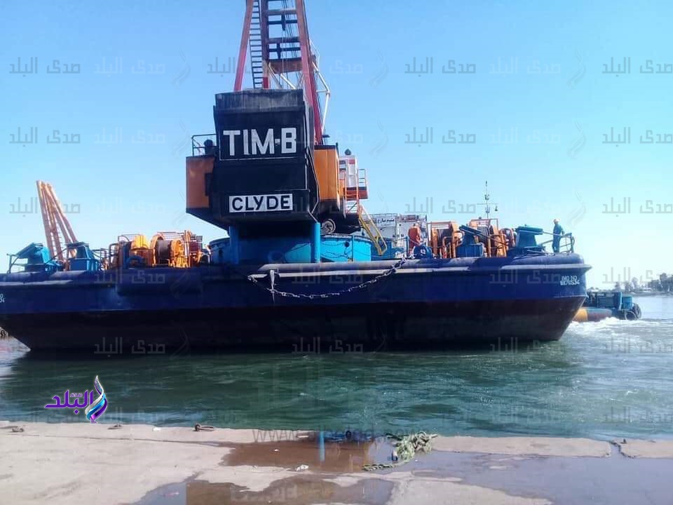 .الورشة البحرية العائمة " تيم بارج" تغادر تمساح الاسماعيلية .الورشة البحرية العائمة " تيم بارج" تغادر تمساح الاسماعيلية