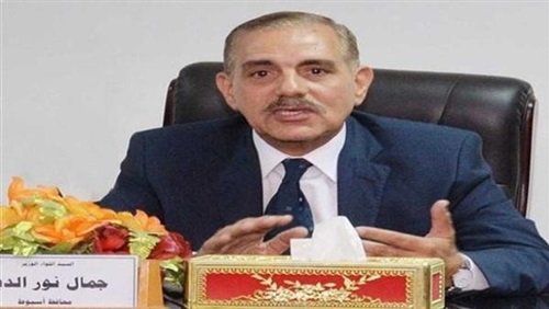 محافظ أسيوط