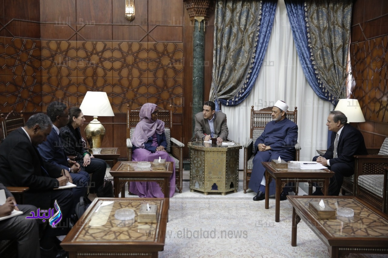 فوزية أبكير: الصومال لن ينسى وقوف الأزهر إلى جانبه وقت الشدة فوزية أبكير: الصومال لن ينسى وقوف الأزهر إلى جانبه وقت الشدة