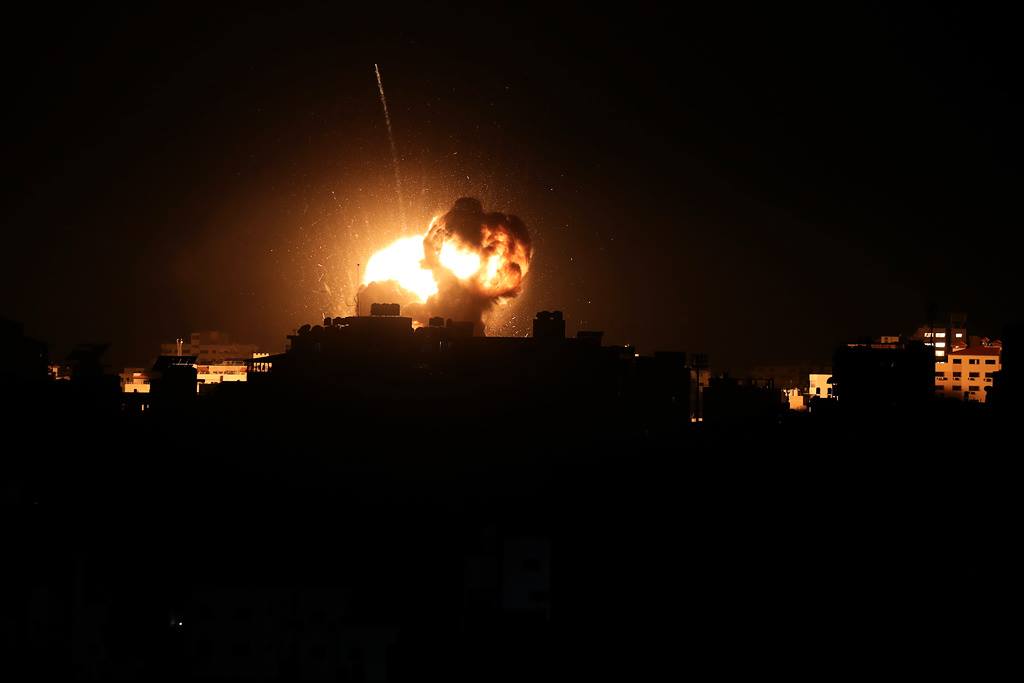غارات إسرائيلية على غزة