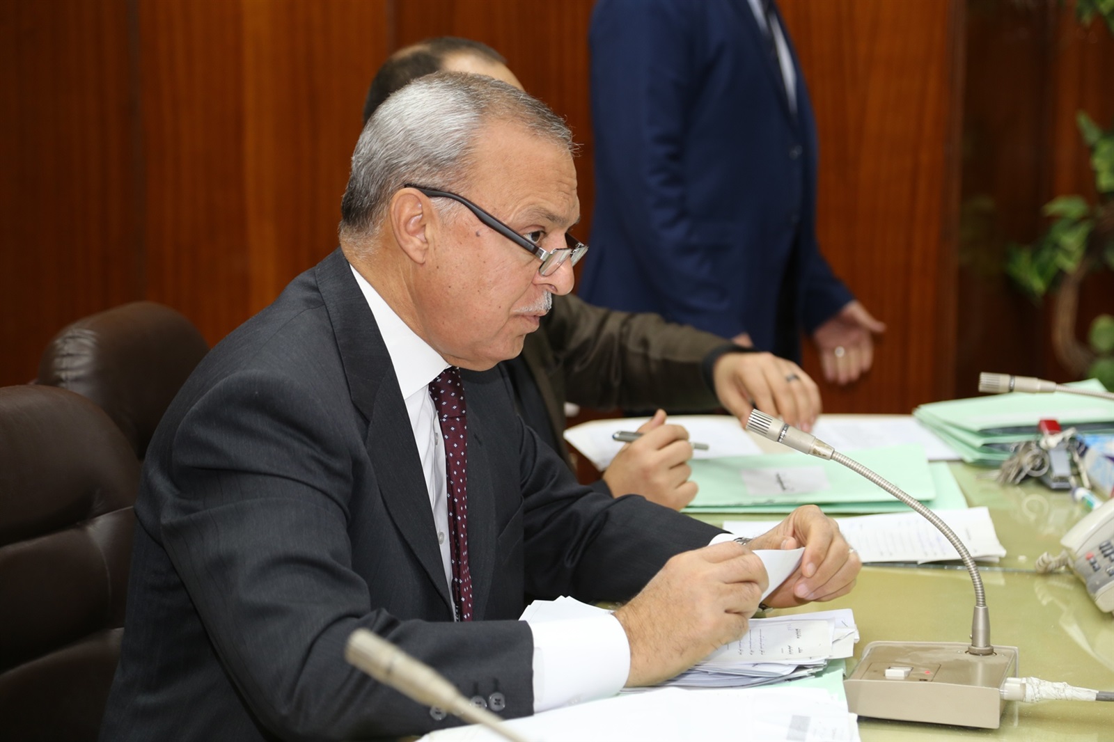 اللواء عبدالحميد الهجان محافظ قنا