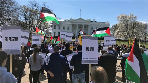 تظاهرات أمام البيت الأبيض اعتراضا على ضم الجولان تظاهرات أمام البيت الأبيض اعتراضا على ضم الجولان