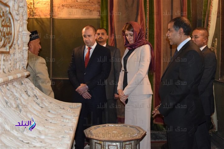 الرئيس البلغاري يبدي إعجابه بفخامة بناء مسجد محمد علي الرئيس البلغاري يبدي إعجابه بفخامة بناء مسجد محمد علي