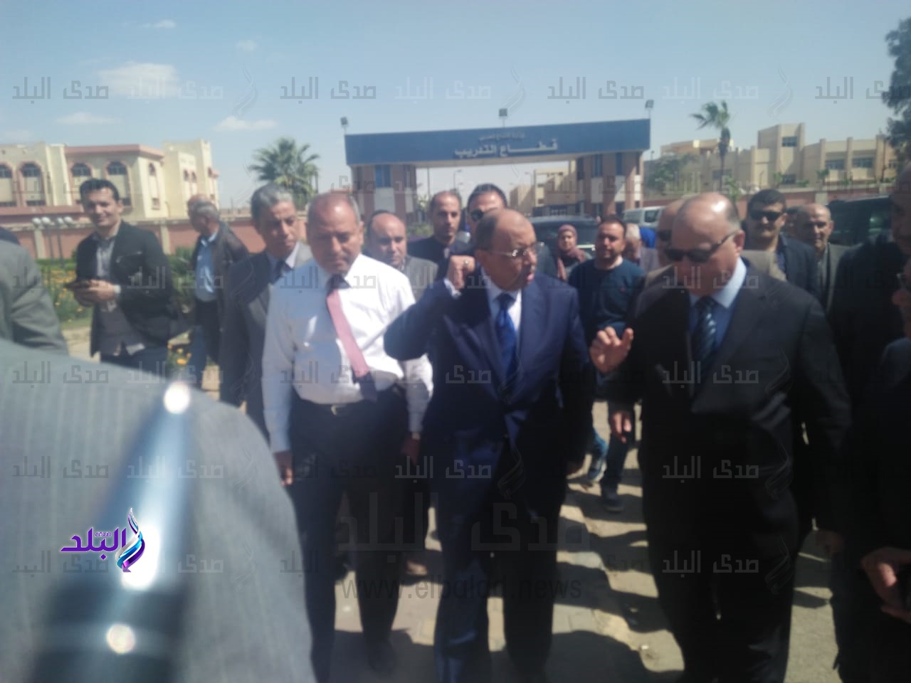 وزير التنمية المحلية ومحافظ القاهرة وزير التنمية المحلية ومحافظ القاهرة