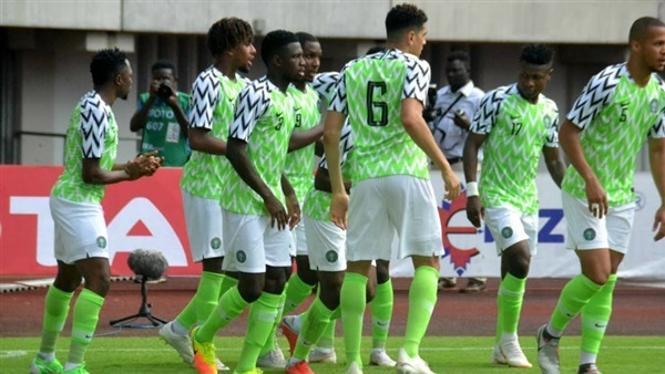 لاعبي منتخب نيجيريا لكرة القدم 
