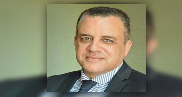 عزت ابراهيم- رئيس تحرير الأهرام ويكلي عزت ابراهيم- رئيس تحرير الأهرام ويكلي
