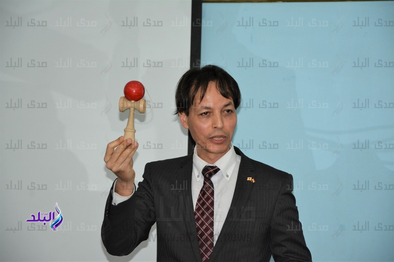 الدكتور حسين الزناتي الدكتور حسين الزناتي