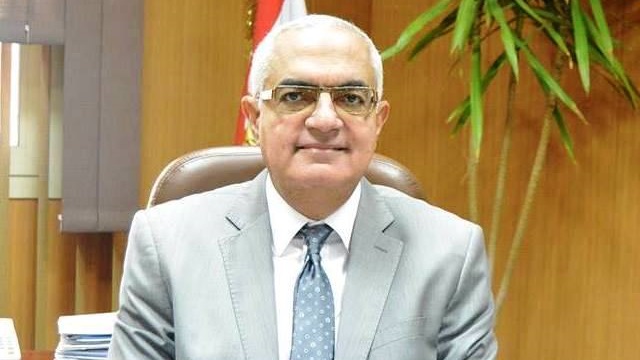 الدكتور اشرف عبد الباسط رئيس جامعة المنصورة