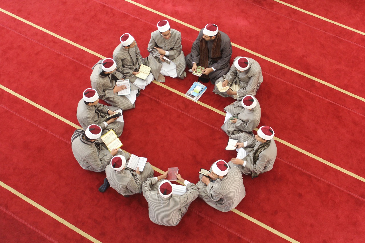 طلاب الثانوية الأزهرية 