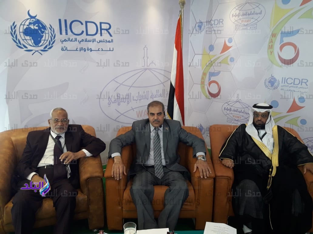 المحرصاوي يكشف للطلاب فلسفة اتخاذ القرارات التى انتقدوها المحرصاوي يكشف للطلاب فلسفة اتخاذ القرارات التى انتقدوها