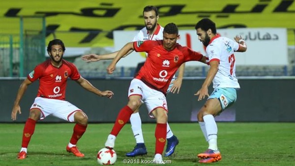 لاعبي فريقي الأهلى والزمالك 