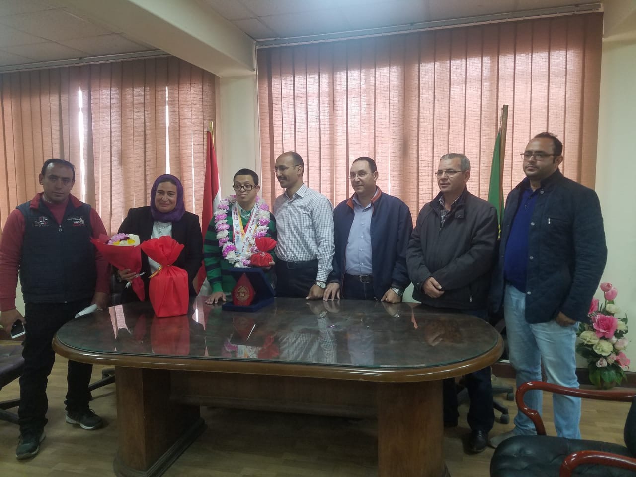 جهاز الشروق يُكرم لاعبا من ذوي الاحتياجات الخاصة