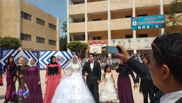 حفل زفاف داخل مدرسة ثانوي بشبرا الخيمة