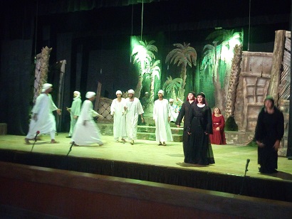 ثقافة أسوان يقدم العرض المسرحى " أمير الجنوب " 