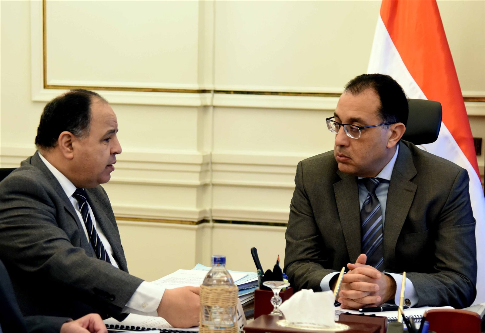 رئيس الوزراء ووزير المالية رئيس الوزراء ووزير المالية