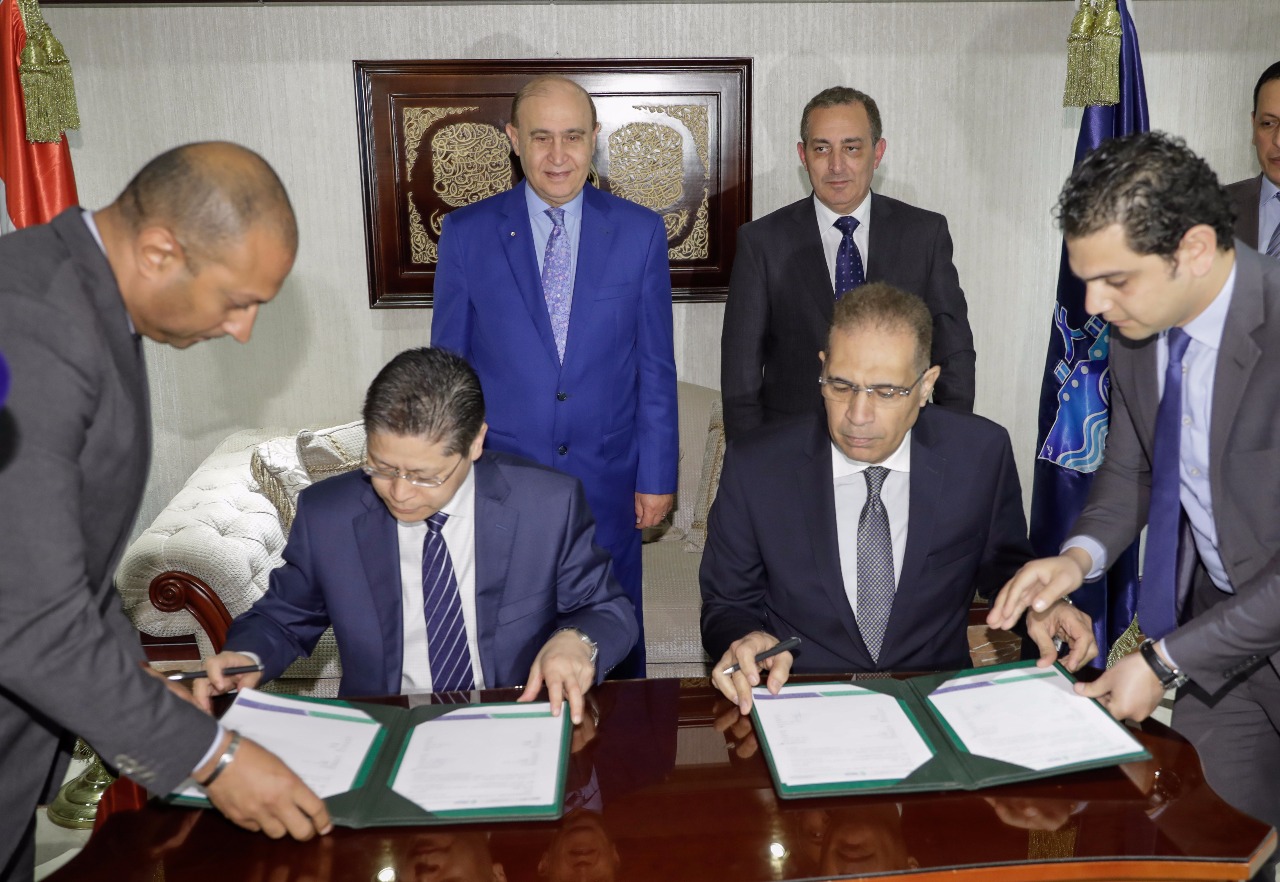 الفريق مهاب مميش رئيس الهيئة العامة للمنطقة الاقتصادية الفريق مهاب مميش رئيس الهيئة العامة للمنطقة الاقتصادية