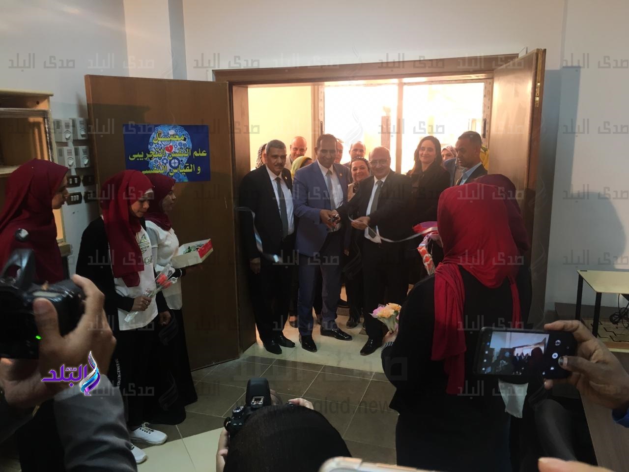 رئيس لجنة التعليم بمجلس النواب يفتتح معمل علم النفس بجامعة أ