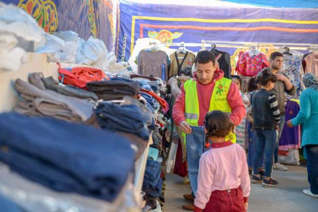 الأورمان توزع ملابس جديدة على 300 طفل يتيم في الغربية