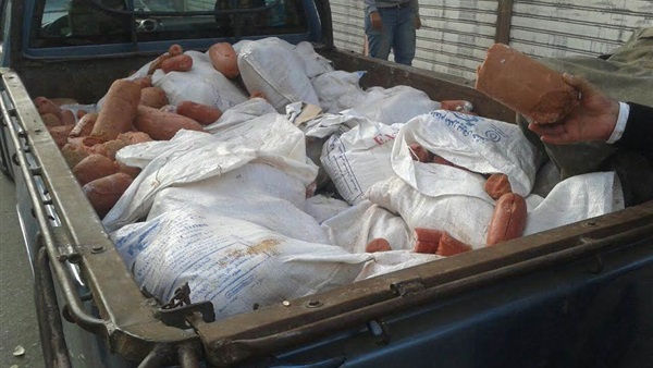 اعدام نصف طن لحوم غير صالحة للاستخدام بالخانكة