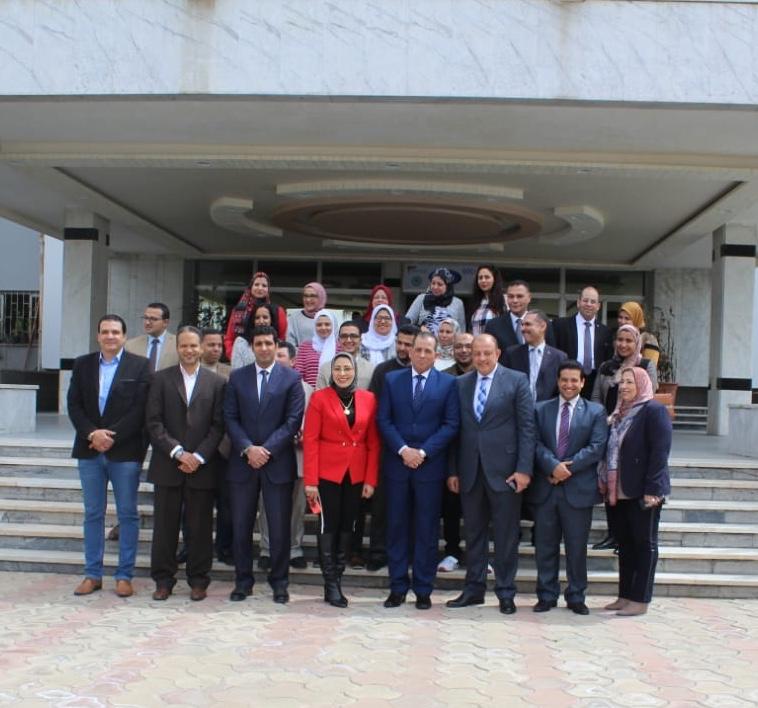 صورة من الاجتماع صورة من الاجتماع