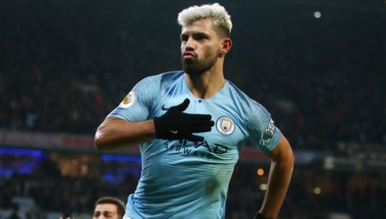 سيرجيو أجويرو مهاجم فريق مانشستر سيتي سيرجيو أجويرو مهاجم فريق مانشستر سيتي