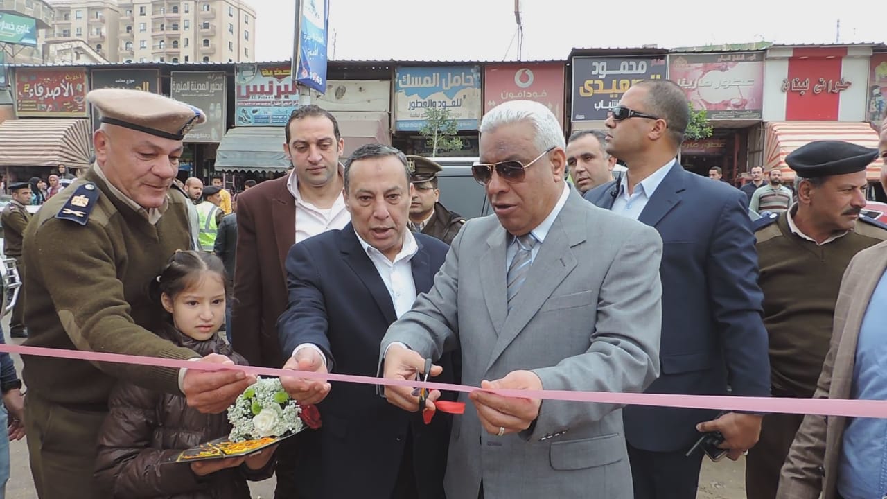 مدير أمن كفر الشيخ يفتتح معرضًا للسلع الغذائية مدير أمن كفر الشيخ يفتتح معرضًا للسلع الغذائية