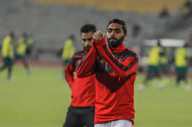 حسين الشحات لاعب الفريق الاهلي حسين الشحات لاعب الفريق الاهلي