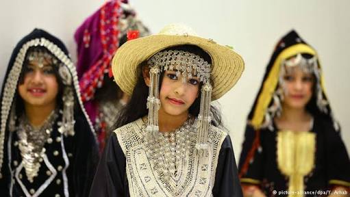 عرض السفارات بالقرية الفرعونية