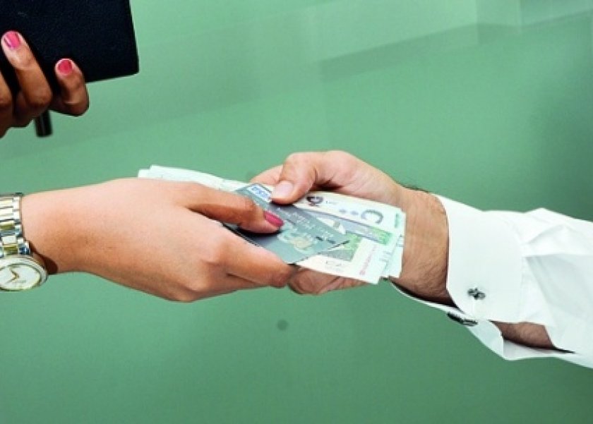 أخذ مال الزوجة 