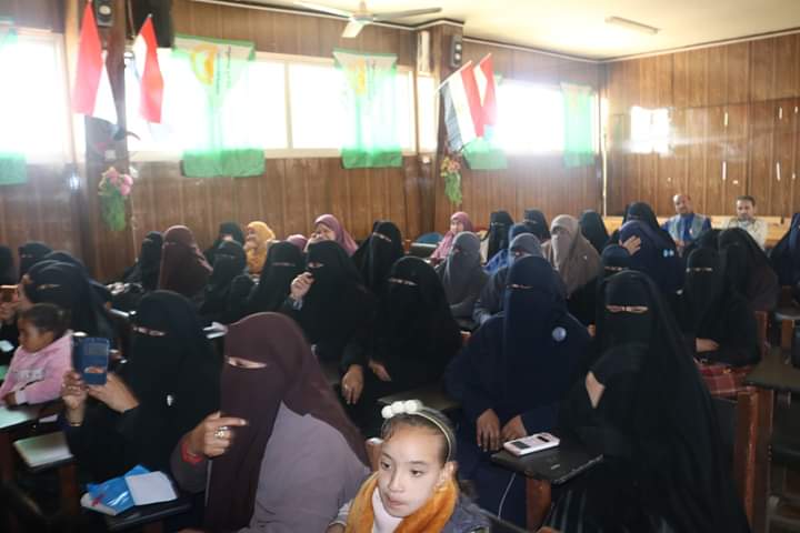 حزب مستقبل وطن بالواحات البحرية ينظم مؤتمرا لتوعية المرأة 